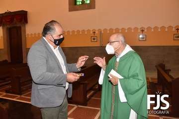 El párroco Eugenio Peñate Suárez se despide de sus feligreses de Tara y San Roque/Francisco Javier Santana y TA.